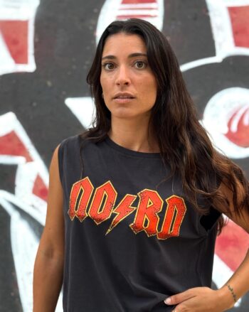 NRD_017_top_thunder_woman_x2_washedcoalgrey_model